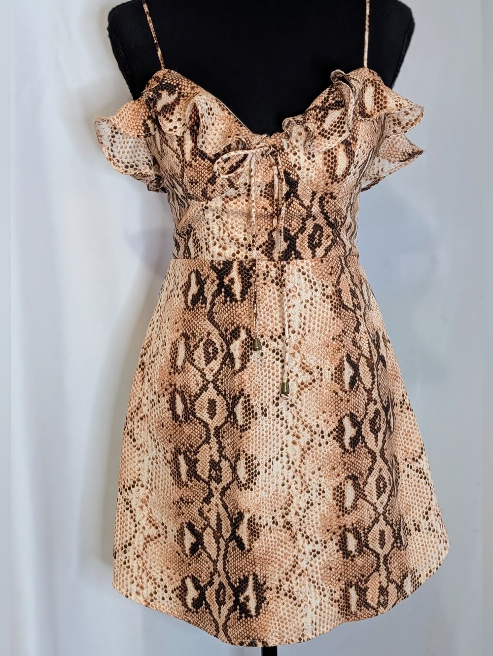 Here Comes The Sun Snake Print Ruffle Mini Dress Size S Padded Bust Flowy